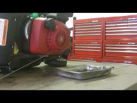 Changing &amp; Draining Your Walk Behind Lawn Mower's Oil