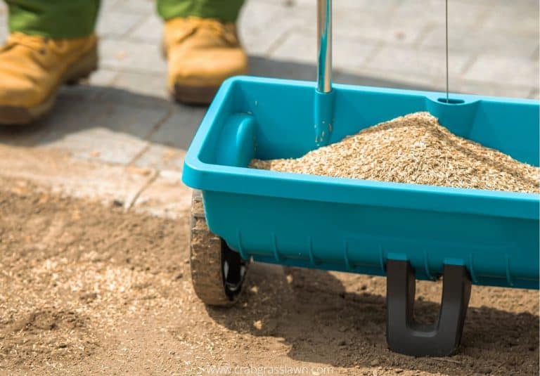 What are the 4 Best Drop Spreaders? Reviews & Buyer’s Guide CrabgrassLawn